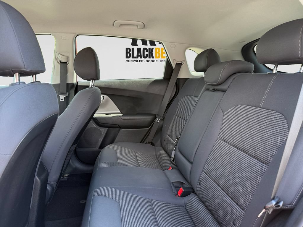 Used 2018 Kia Niro LX FWD image 9
