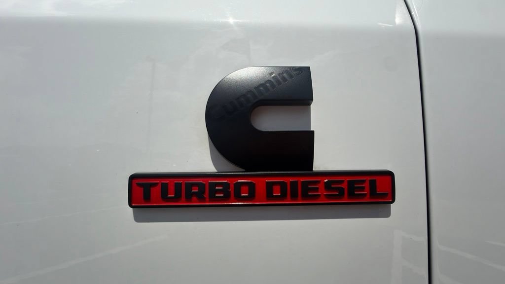 Used 2025 RAM 2500 Laramie AWD/4WD image 8