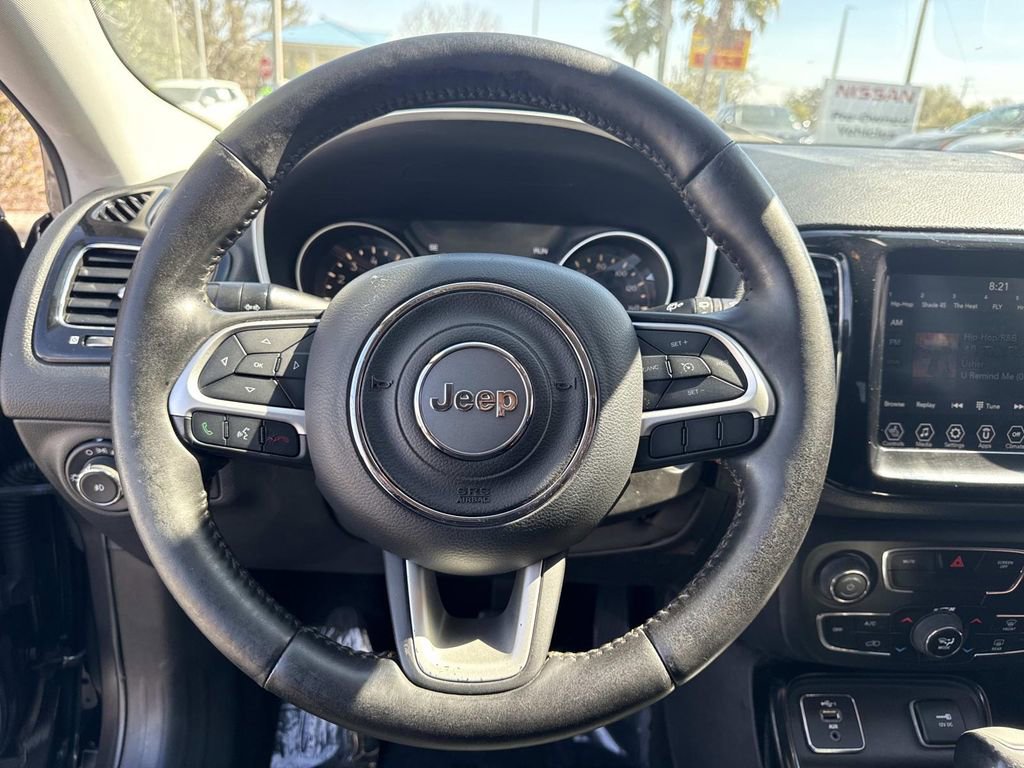 Used 2019 Jeep Compass Limited image 27