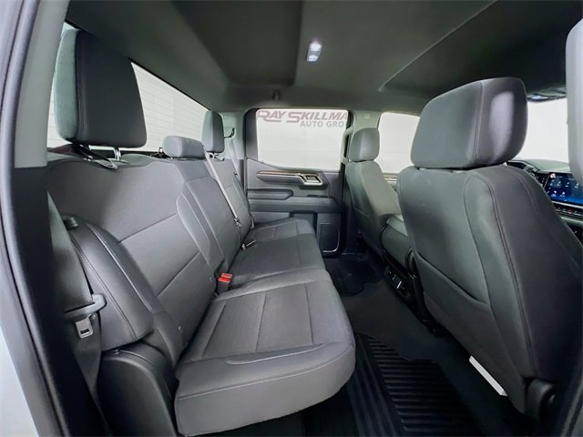 Used 2025 Chevrolet Silverado 1500 LT image 39