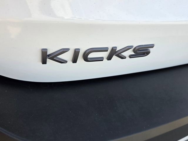 New 2026 Nissan Kicks SV image 11