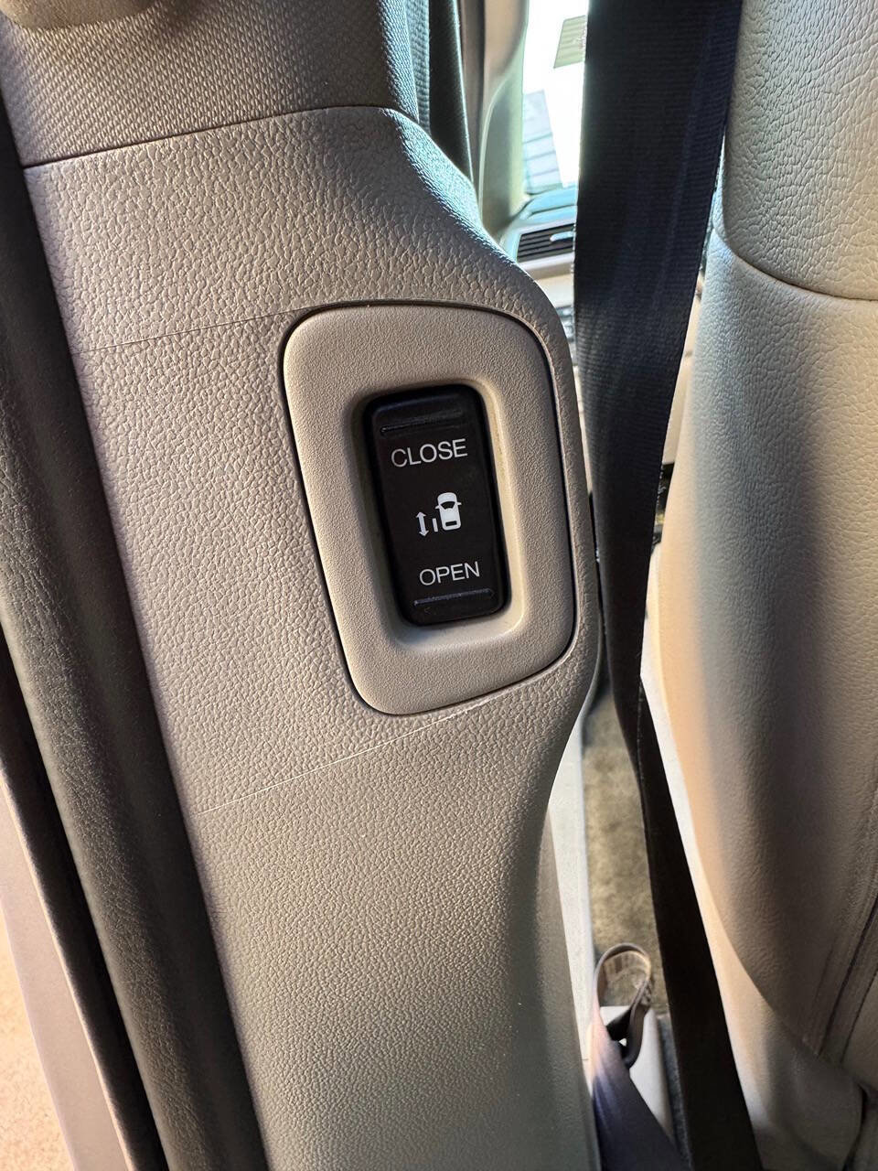 Used 2016 Honda Odyssey Touring image 25