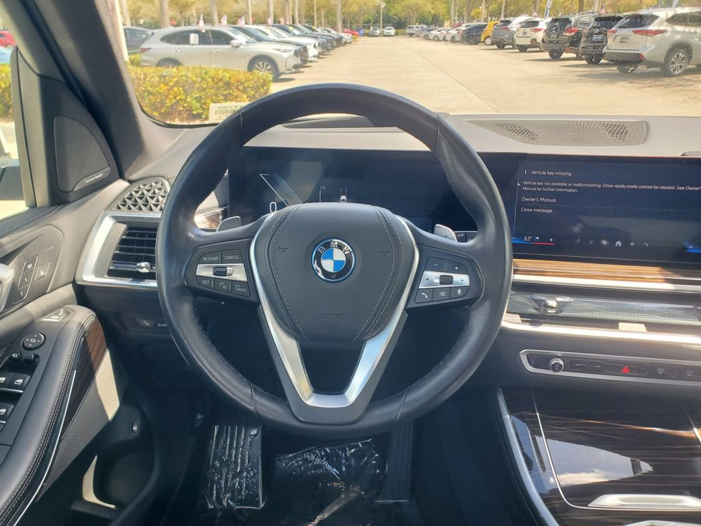 Used 2025 BMW X5 xDrive50e image 24
