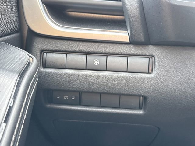 Used 2023 Nissan Rogue SV image 22