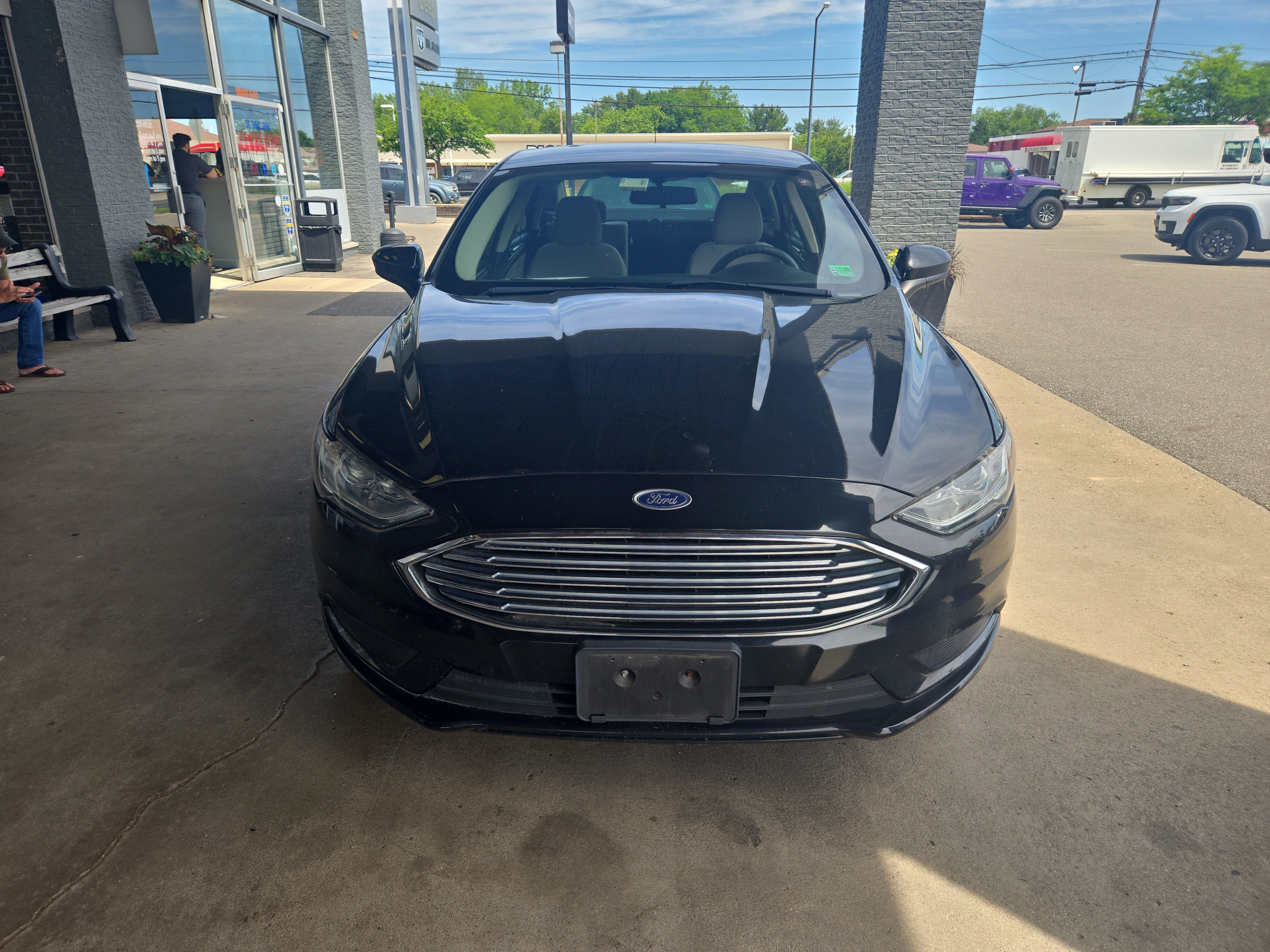 Used 2018 Ford Fusion S FWD image 9