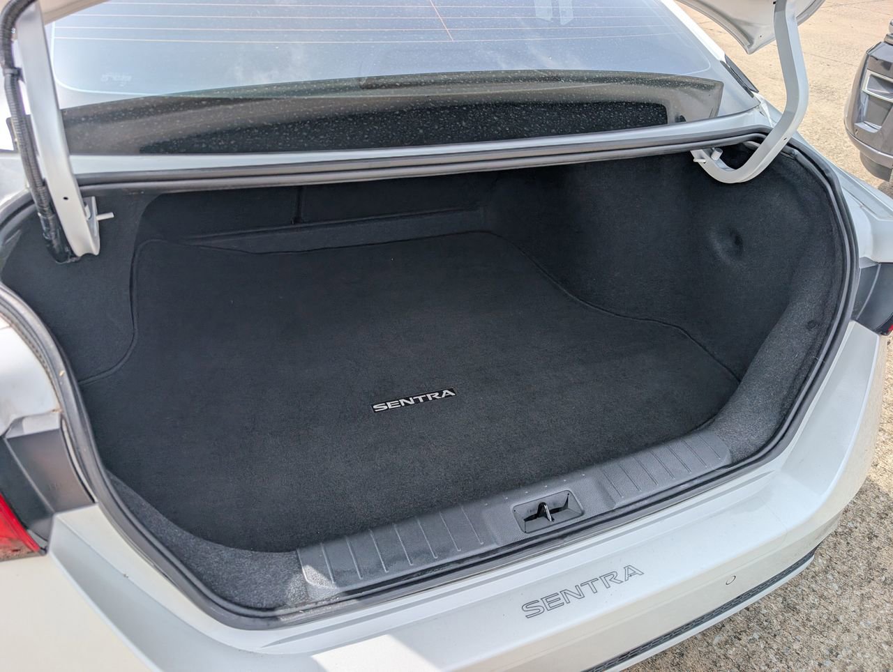 Certified 2023 Nissan Sentra SV FWD image 28