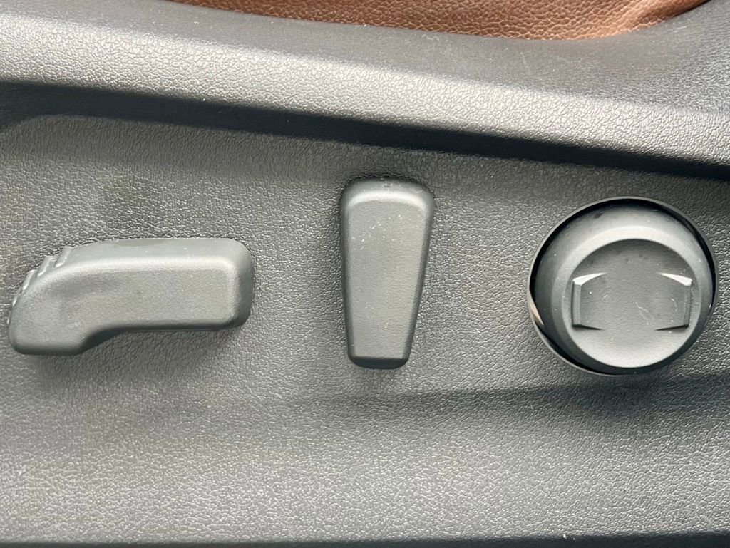 Used 2022 Subaru Ascent Touring image 30