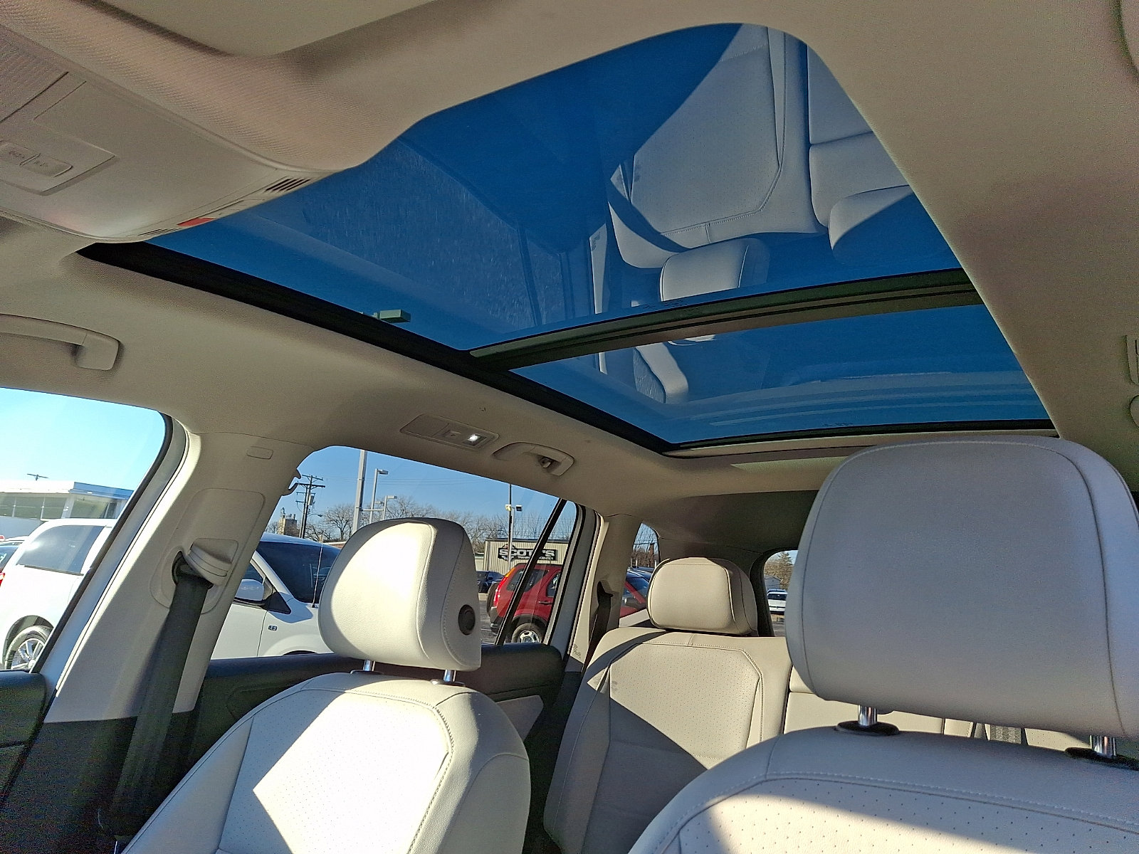 Used 2020 Volkswagen Tiguan SEL image 14