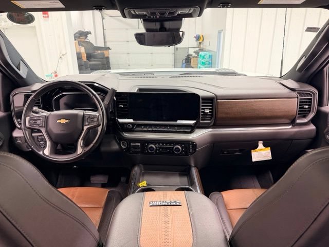 Certified 2024 Chevrolet Silverado 3500 High Country w/ High Country Premium Package AWD/4WD image 21