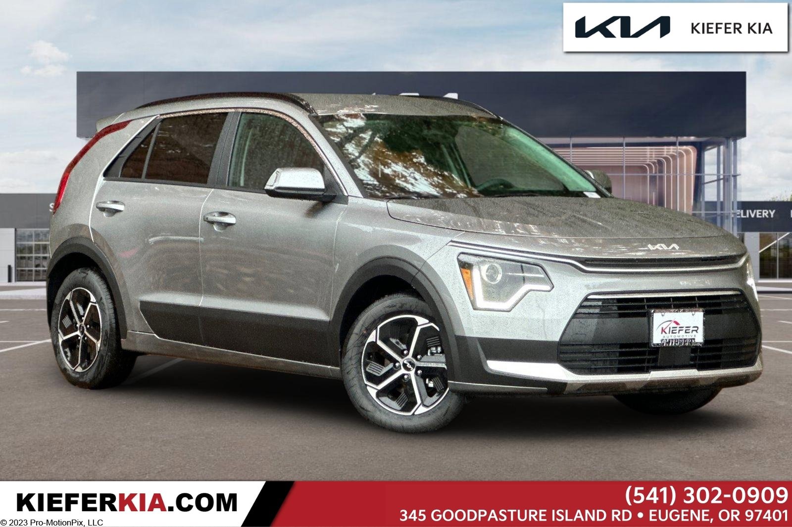 New 2025 Kia Niro EX