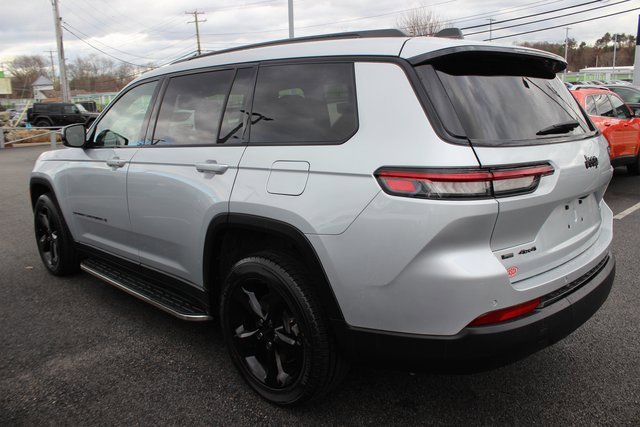 Used 2021 Jeep Grand Cherokee L Laredo image 28