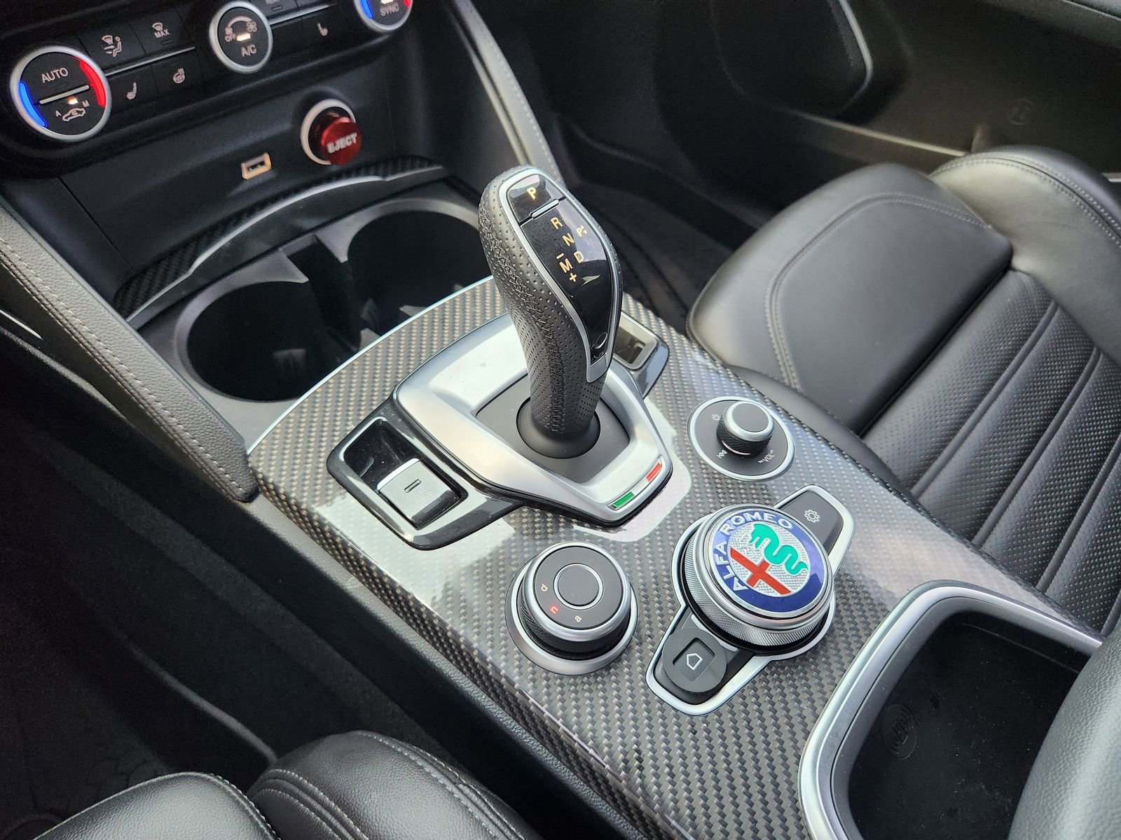 Used 2021 Alfa Romeo Stelvio Ti Sport AWD/4WD image 28