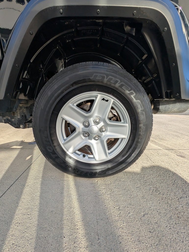 Used 2020 Jeep Gladiator Sport w/ Quick Order Package 24S image 41