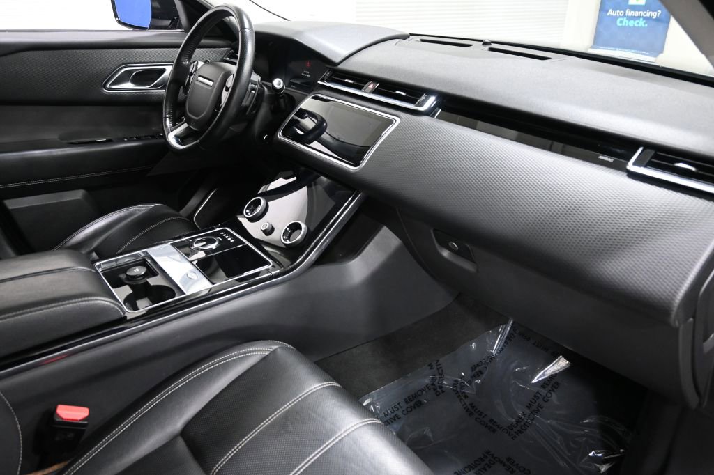 Used 2018 Land Rover Range Rover Velar S image 19