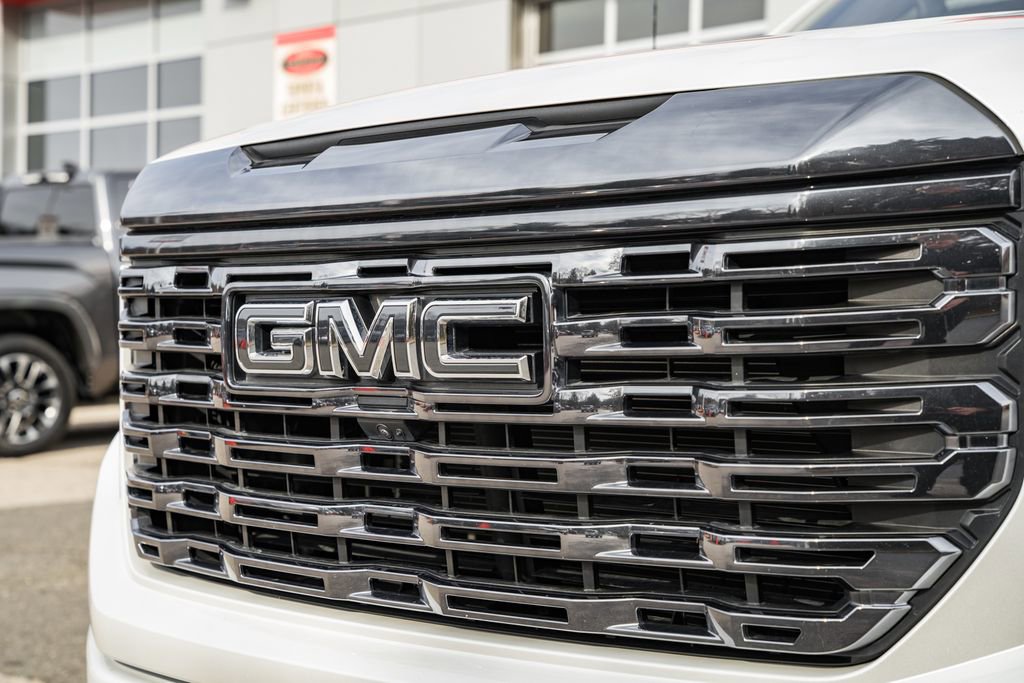 Used 2024 GMC Sierra 1500 Denali Ultimate image 13