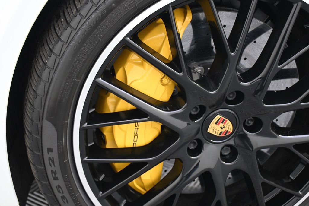 Used 2023 Porsche Panamera Turbo S image 22