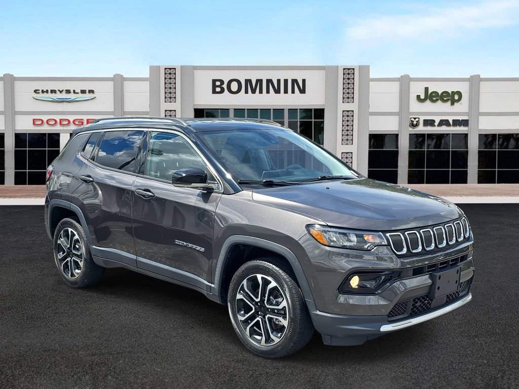 Used 2022 Jeep Compass Limited image 2