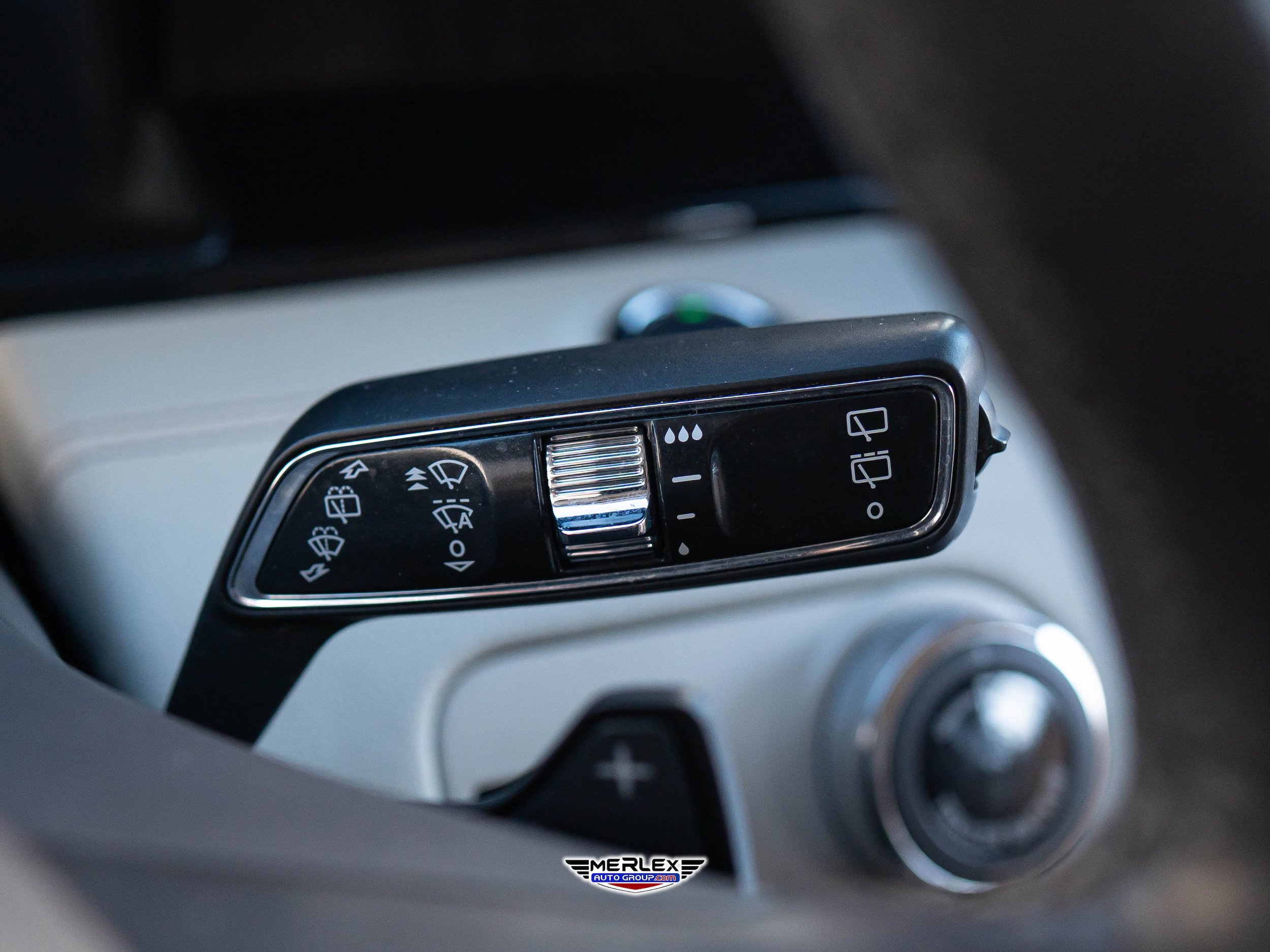 Used 2018 Lincoln Navigator Select w/ Technology Package image 29