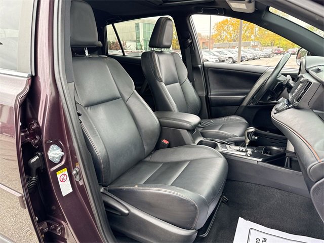 Used 2017 Toyota RAV4 SE image 25
