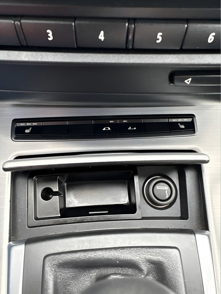 Used 2014 BMW Z4 sDrive35i RWD image 19