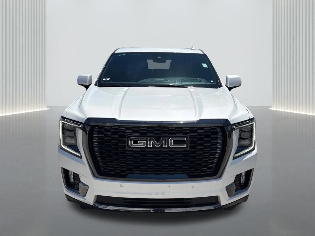 Used 2024 GMC Yukon Denali Ultimate AWD/4WD image 2