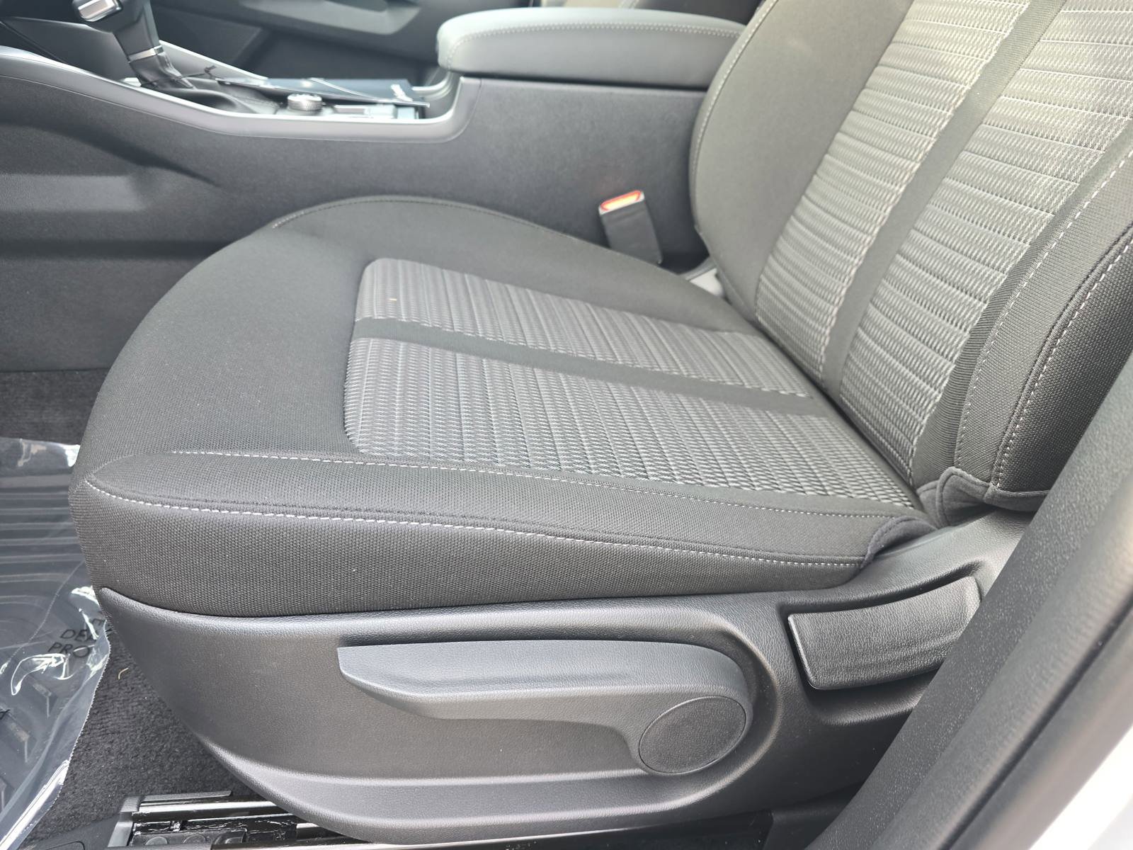 New 2026 Kia Sorento LX FWD image 31
