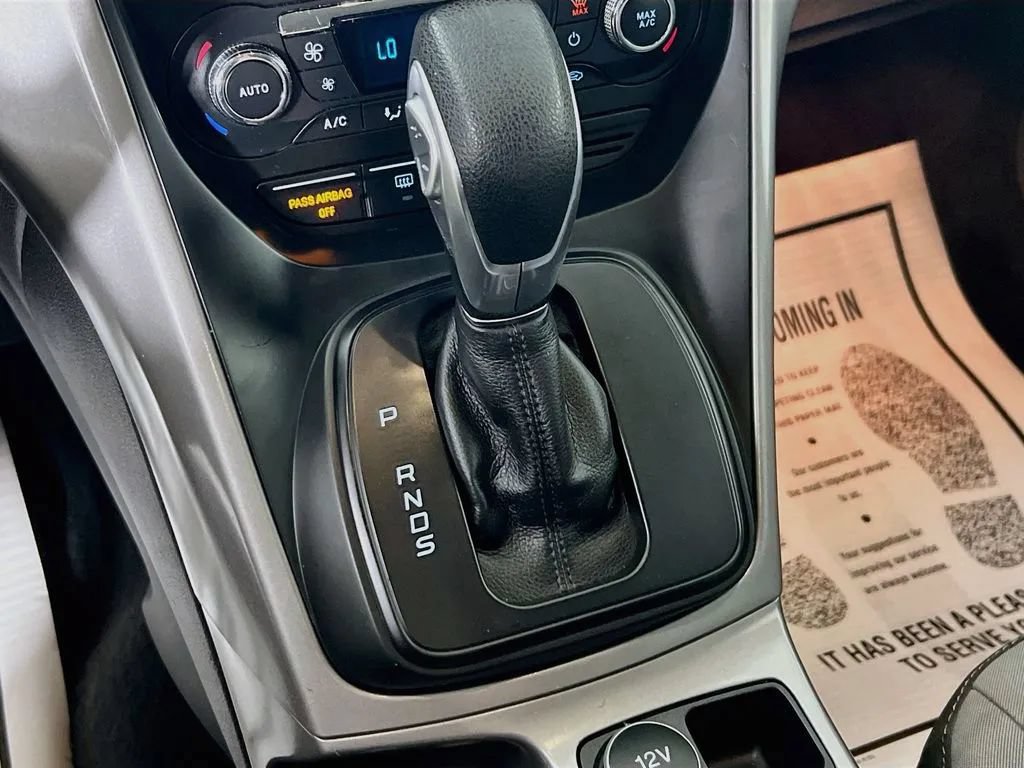 Used 2016 Ford Escape SE w/ Equipment Group 201A FWD image 17