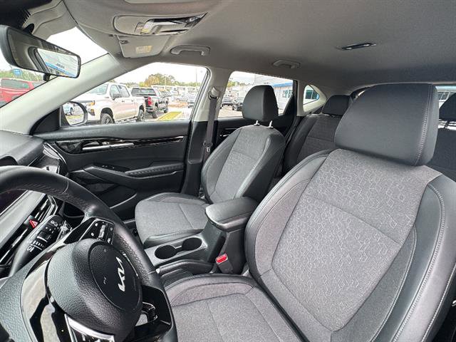 Used 2024 Kia Seltos X-Line image 13