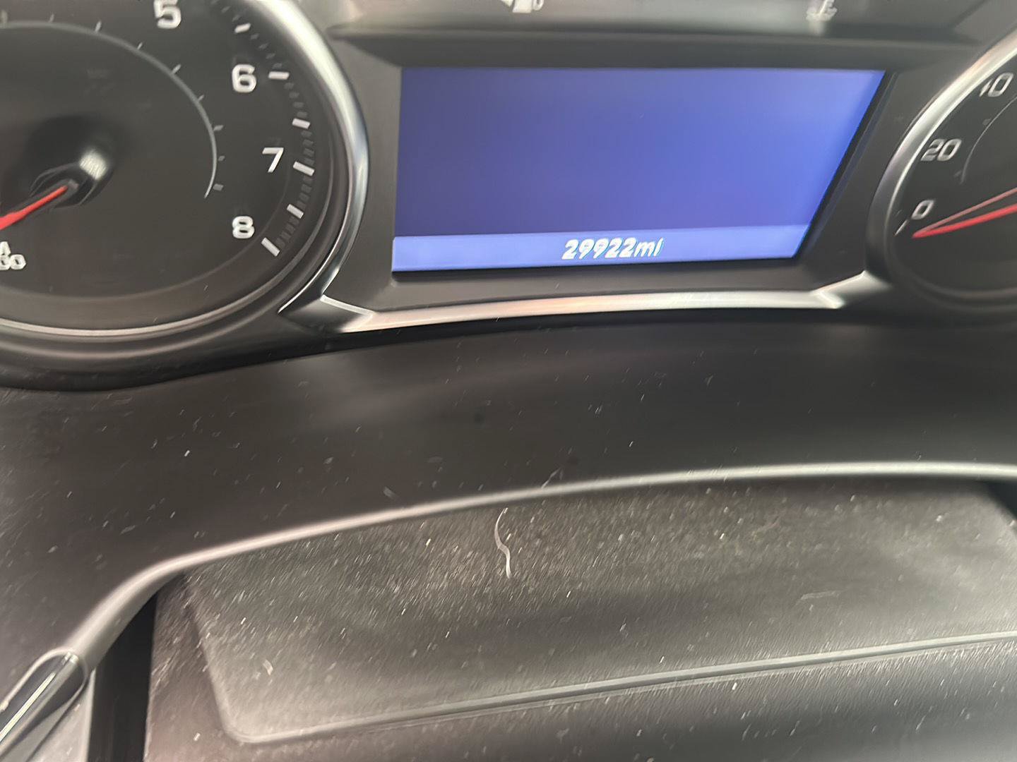 Used 2024 Chevrolet Equinox RS w/ RS Leather Package AWD/4WD image 8