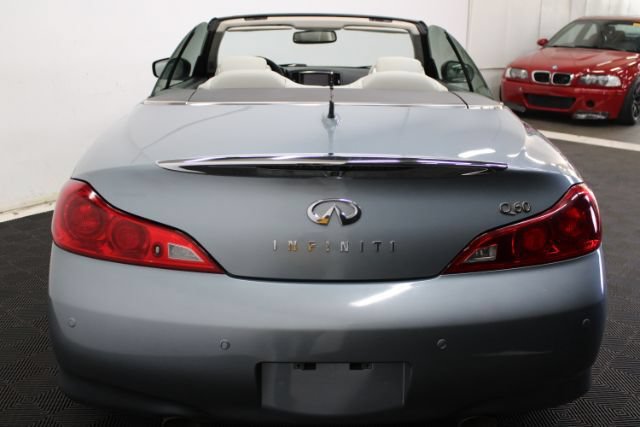 Used 2015 INFINITI Q60 Convertible w/ Premium Package RWD image 11