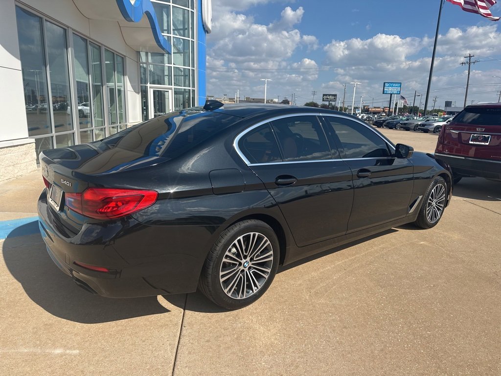 Used 2020 BMW 540i xDrive w/ Premium Package image 16