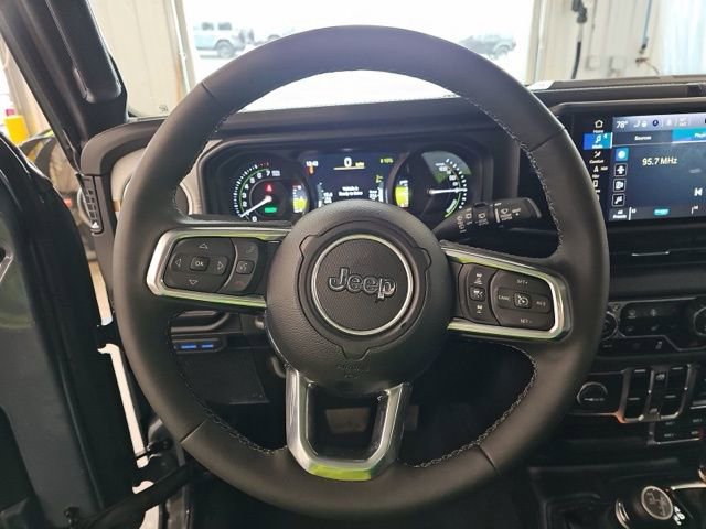 Used 2025 Jeep Wrangler Sahara 4xe image 13
