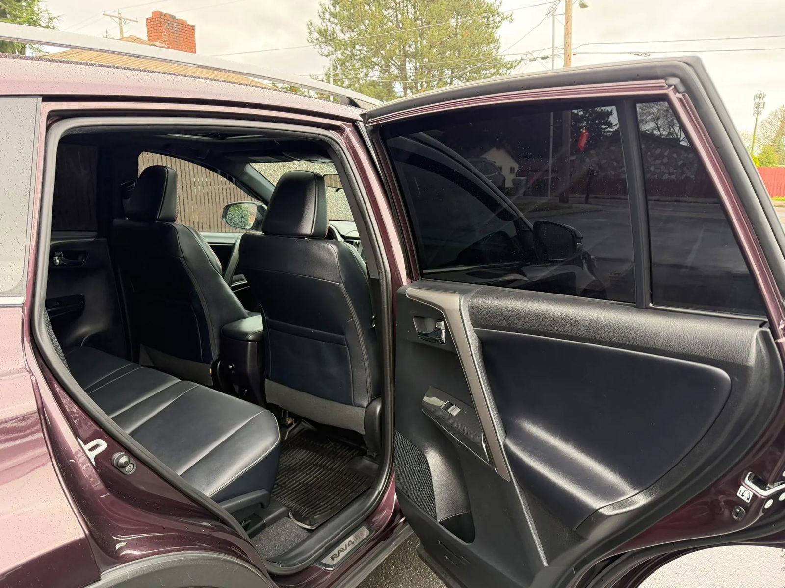 Used 2017 Toyota RAV4 SE w/ Power Special Value Package AWD/4WD image 13