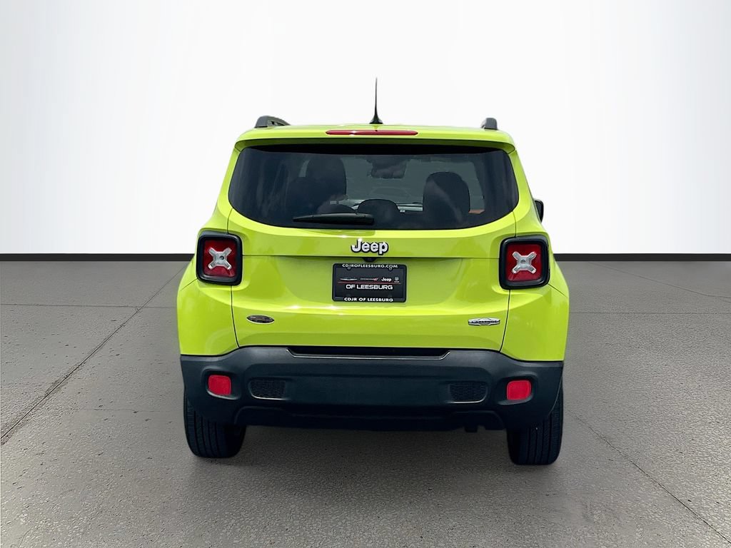 Certified 2017 Jeep Renegade Latitude w/ Popular Equipment Group FWD image 6