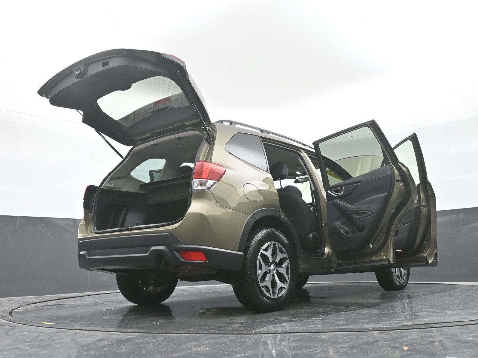 Used 2024 Subaru Forester Premium AWD/4WD image 51