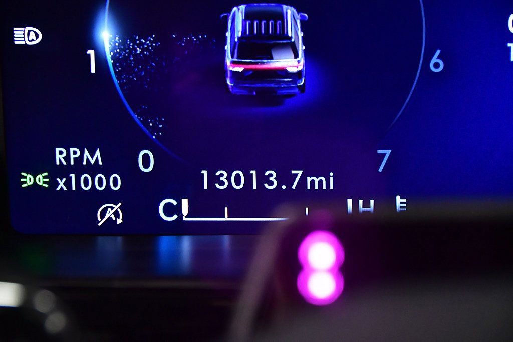 Used 2023 Lincoln Navigator Reserve image 17