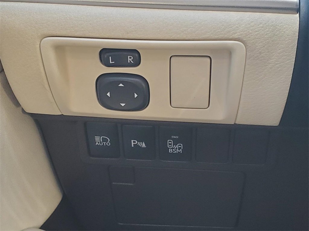Used 2018 Lexus ES 350 w/ Premier Package image 22