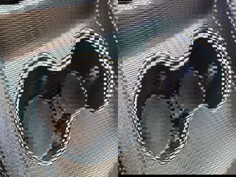 Used 2024 Jeep Grand Cherokee L Limited w/ Black Appearance Package image 27