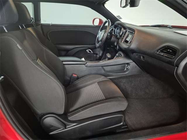 Used 2023 Dodge Challenger SXT image 33