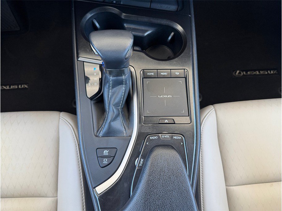 Used 2021 Lexus UX 250h w/ Accessory Package (Z2) AWD/4WD image 11