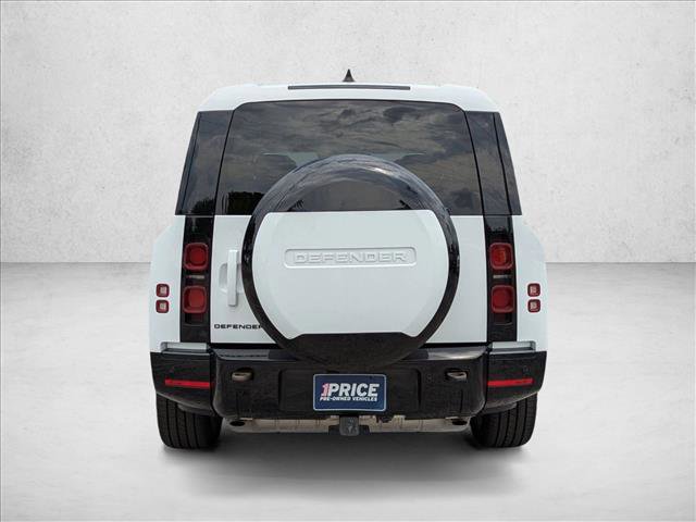 Used 2024 Land Rover Defender 130 X-Dynamic SE image 7