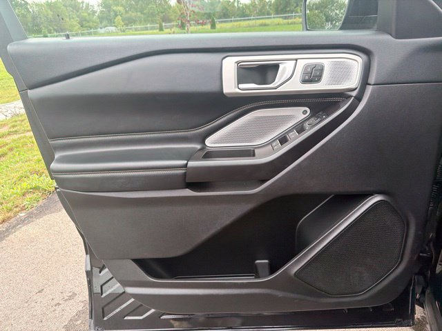 Used 2020 Ford Explorer ST w/ Premium Technology Package AWD/4WD image 25