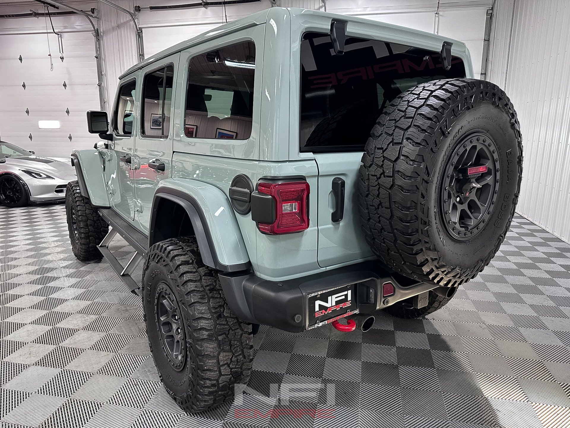 Used 2023 Jeep Wrangler Unlimited Rubicon w/ Xtreme 35 Tire Package image 10