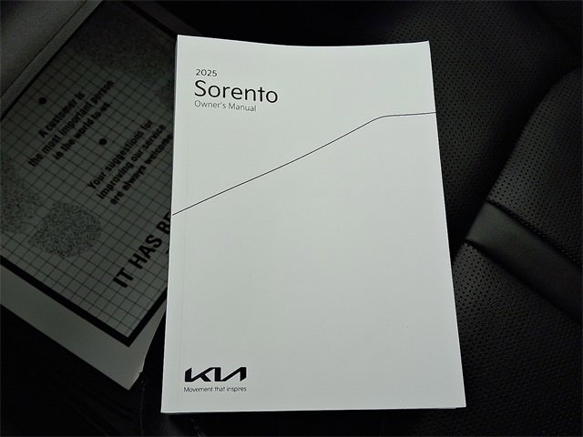 Certified 2025 Kia Sorento SX image 27