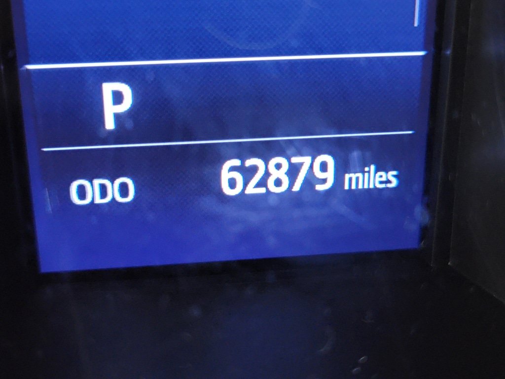 Used 2019 Toyota C-HR LE FWD image 16