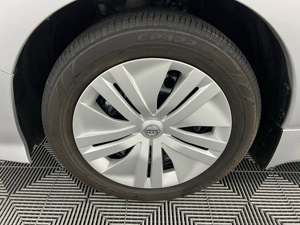 Used 2023 Nissan Leaf S image 13