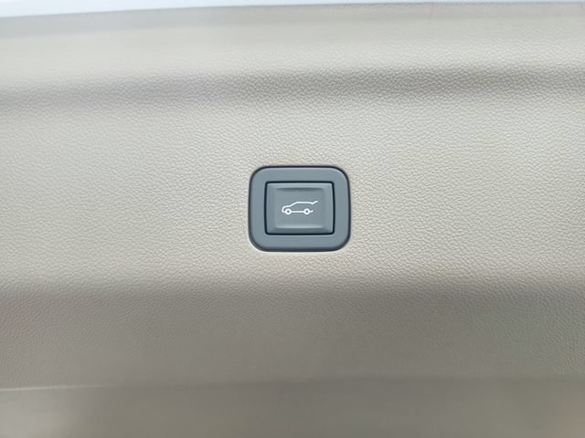New 2026 GMC Yukon Denali w/ Sun & Power Step Package AWD/4WD image 47