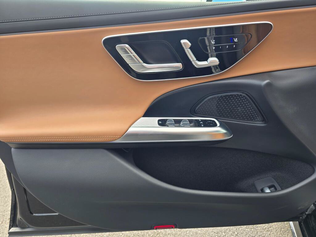 New 2026 Mercedes-Benz E 450 4MATIC Sedan image 33
