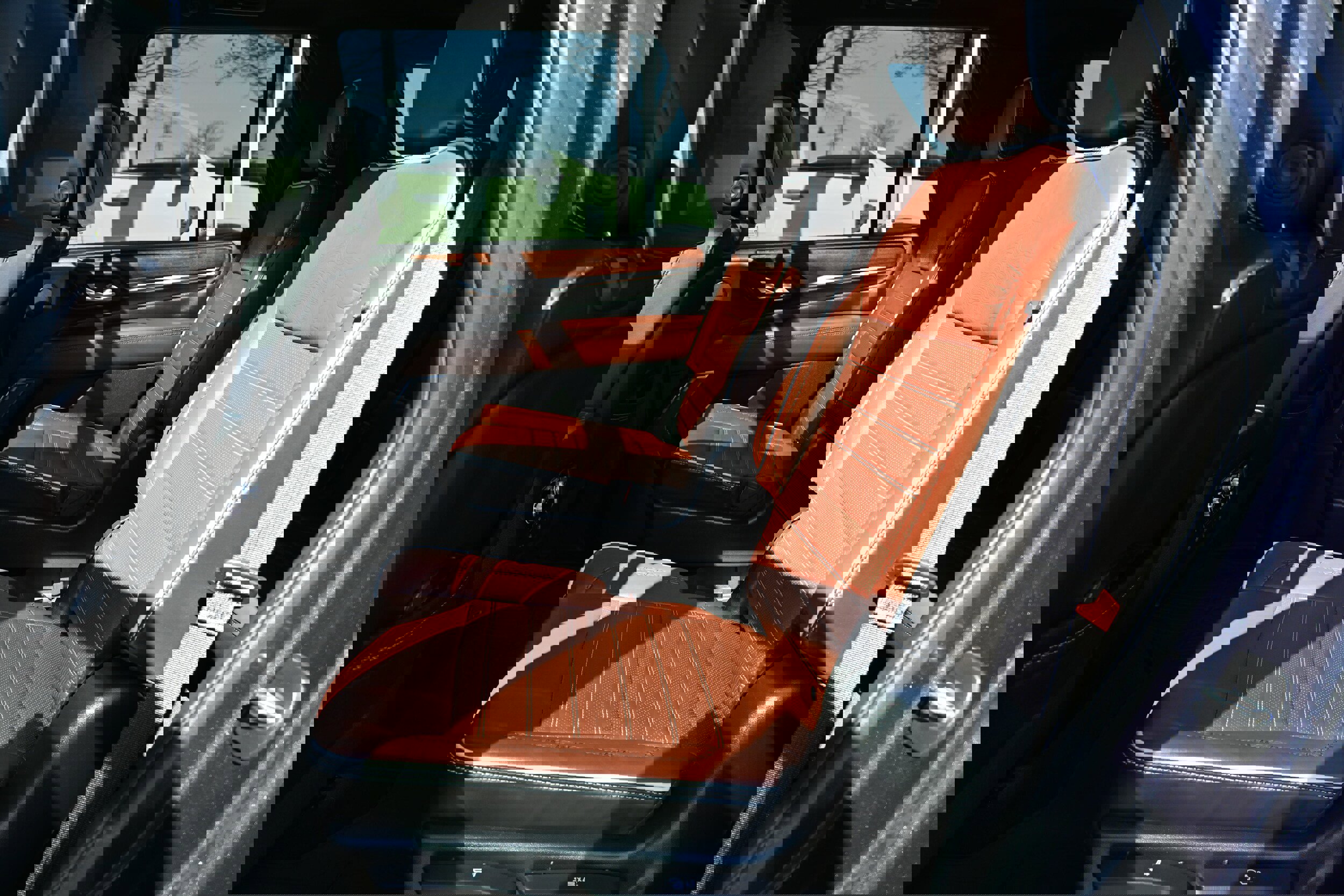 Used 2023 GMC Yukon Denali Ultimate image 8