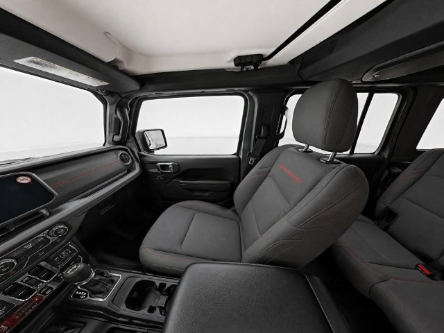 Used 2025 Jeep Wrangler Unlimited Rubicon AWD/4WD image 14